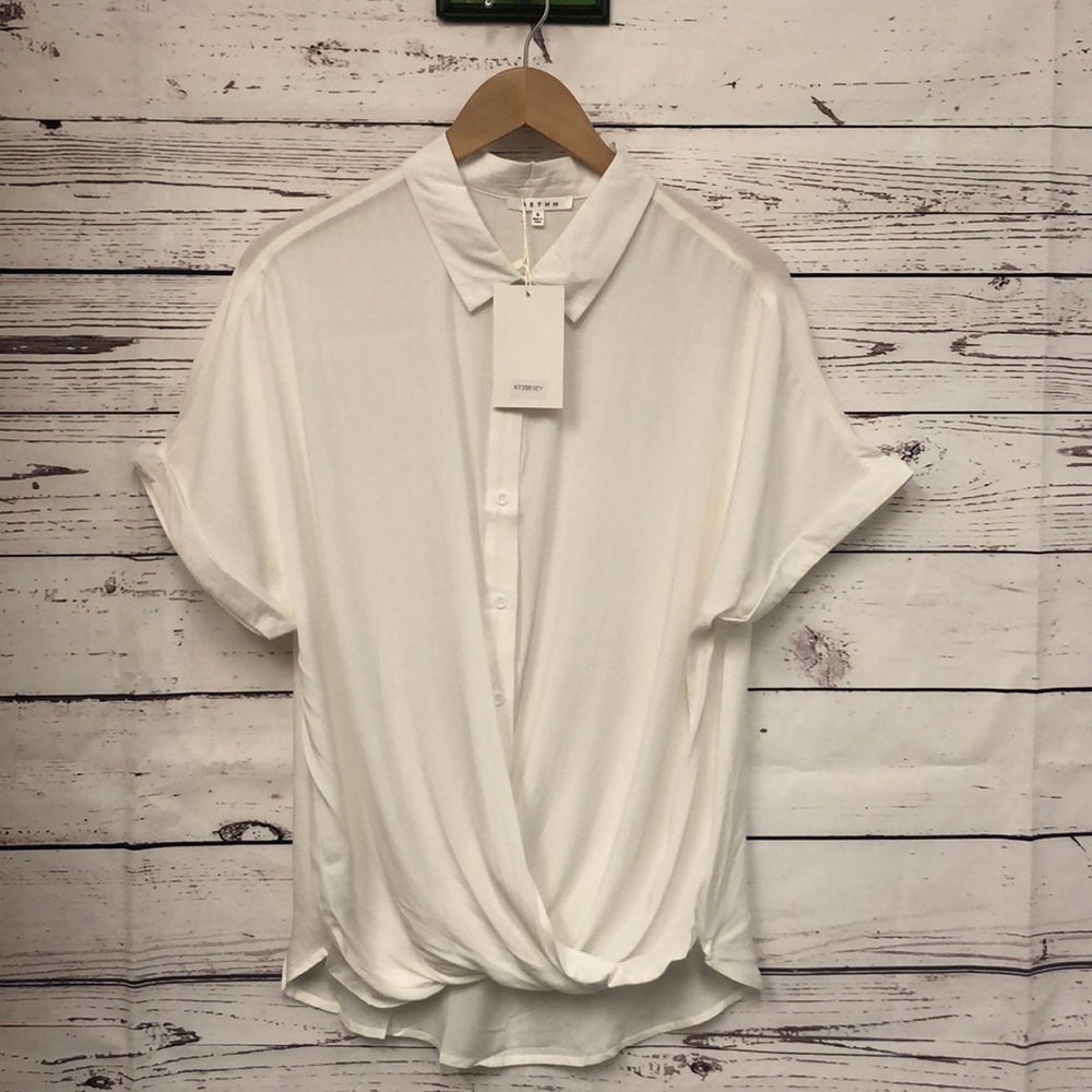 RETHM‎ criss cross draped front button down blouse